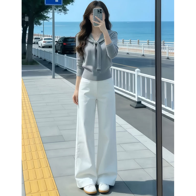 Early Autumn Beautiful Suit for Women 2026 New High-End Gray Knitwear Casual Straight-Leg Jeans Women's Two-Piece Set Early Autumn Beautiful Suit for Women 2026 New High-End Gray Knitwear Casual Straight-Leg Jeans Women's Two-Piece Set