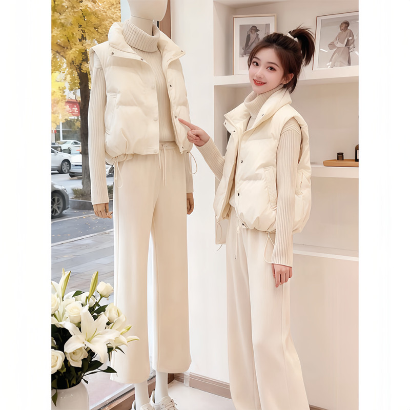 Short down Cotton Vest for Women, 2026 Winter New Style, Loose Fit for Petite Figures, White Vest Jacket Short down Cotton Vest for Women, 2026 Winter New Style, Loose Fit for Petite Figures, White Vest Jacket