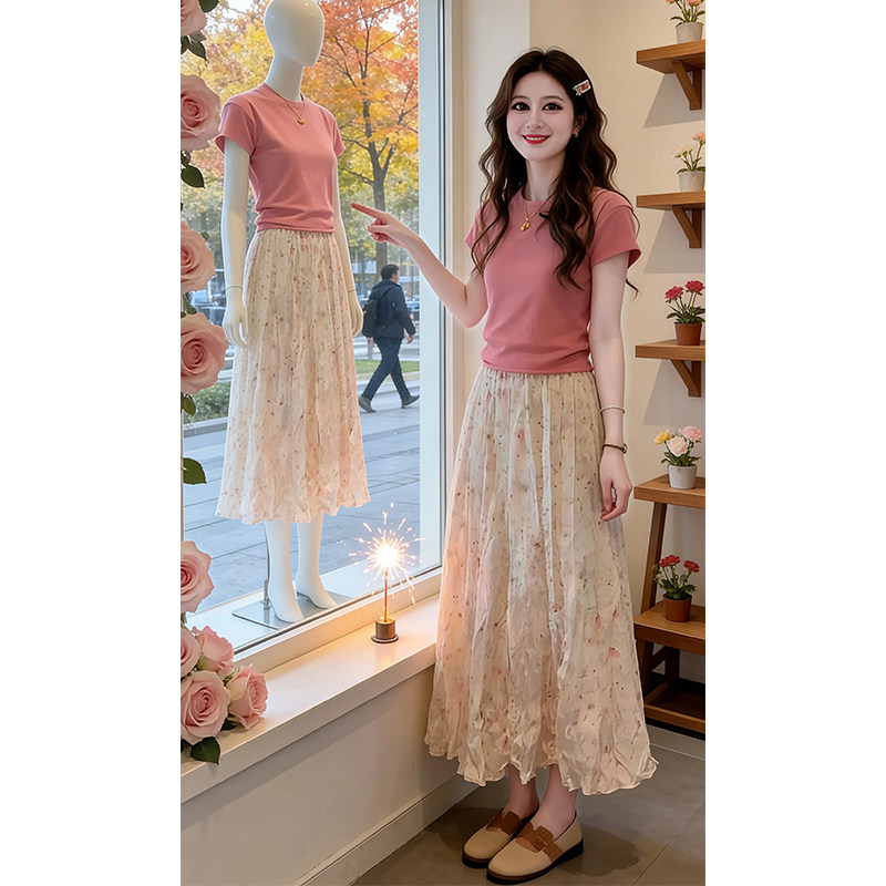 巨好看的夏装套装女2026新款短袖T恤垂感碎花半身裙高级感两件套