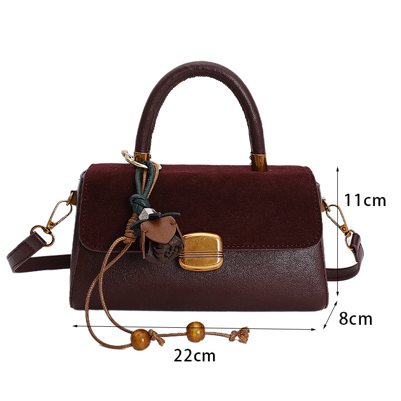 Niche Design Retro Matte Red Small Square Bag for Women, Crossbody 2025 New Model, Mother's Handbag with a Sense of Sophistication, Shoulder Bag