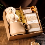 Свадьба высокая -одаренная девочка подружки невесты и подруги практические свадебные подруги старший свадебный подарок невеста отражена