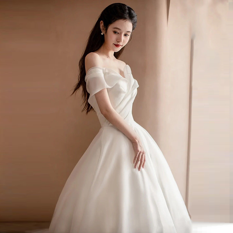 Wedding dress, evening dress, lace dress
