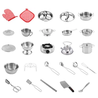 Угольная печь, набор из 28 предметов.