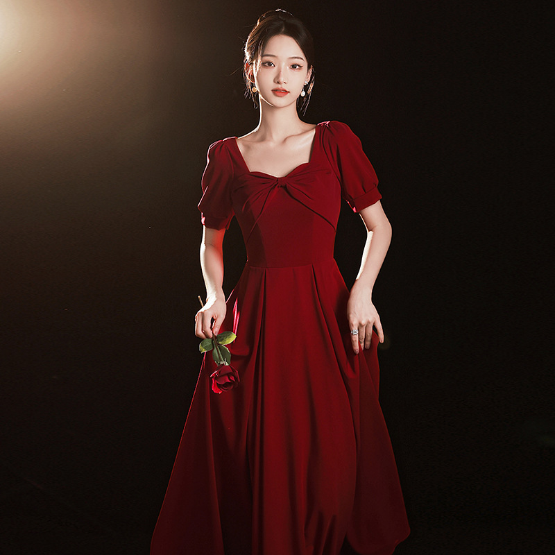 2026 New Plus-Size Fat mm 100kg Wedding Toast Dress with a High-End Feel, Bride's Burgundy Knot Engagement Homecoming Dress