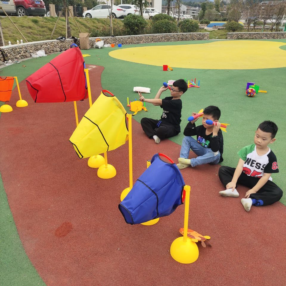 Children's shooting device fun interactive game props pitching basket intelligent sensory training equipment throwing bag parent-child