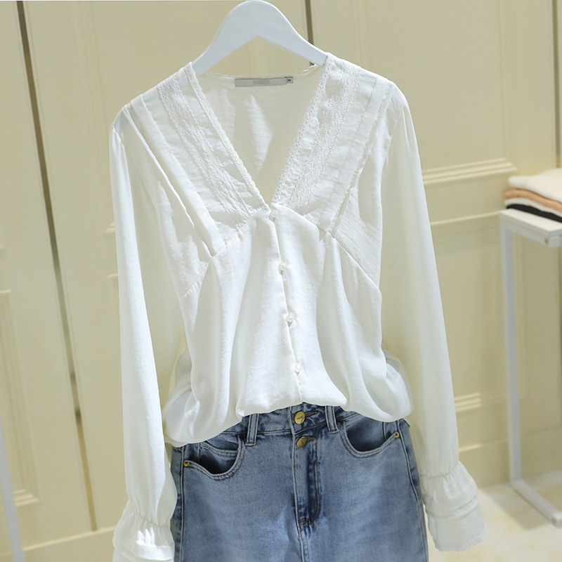 Hong Kong V-neck drape shirt women's long-sleeved 2022 new design niche light familiar loose lace stitching shirt