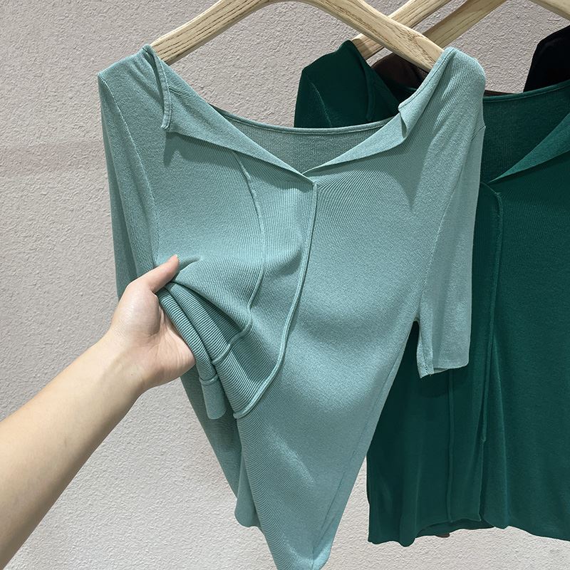  L+Light gray green  