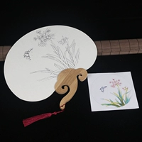 Модель Ruyi [Narcissus Butterfly Love] поставляется с бесплатной ручкой для рисования и пластиной.