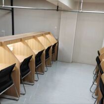 Study room study table Self-study table desk immersive table partition table and chair closed postgraduate entrance examination computer table