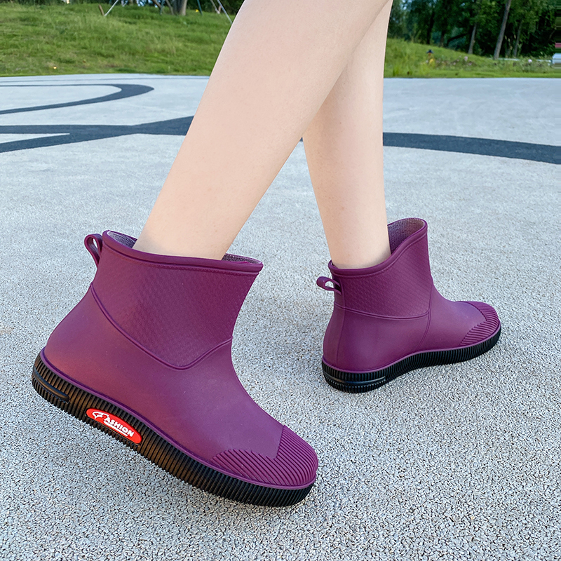 Fashion flat women's rain boots beautiful cute rain boots short tube ladies kitchen car wash work rubber shoes non-slip waterproof shoes