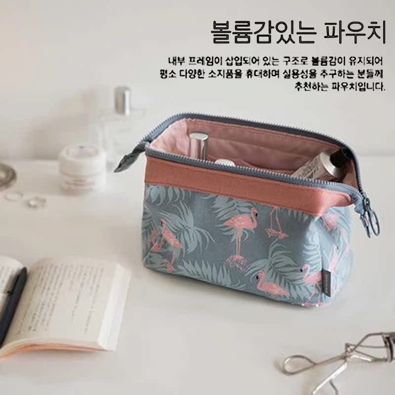 South Korea Makeup Bag Ultra fire Han version Small number portable female bag Handheld minimalist Carry-on Cosmetics containing box Female