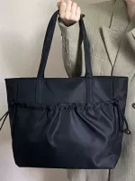 Черная вместительная и большая сумка