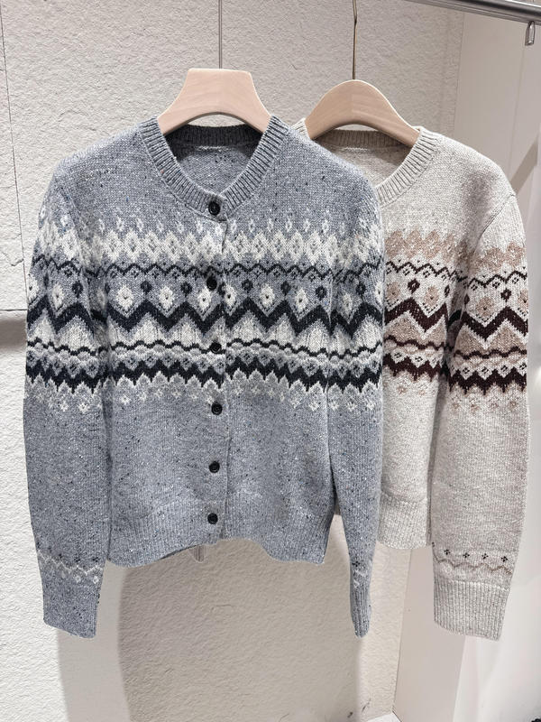 [Same Style as Qin Lan] Authentic 2025 Winter New Fair Isle Sweater Round Neck Cardigan Knitwear Mbe4Cart09