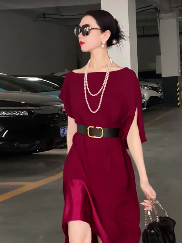 Stunning Red Elegant Dress 2026 New Style Powerful Aura Women's Formal Occasion Mature Dress Summer