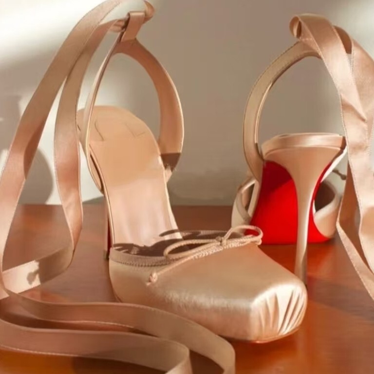 Spring and Summer Ballet Red-Soled High Heels, Nude Satin Fabric Lace-Up Horseshoe Insoles, French-Style Girl's Closed-Toe Sandals