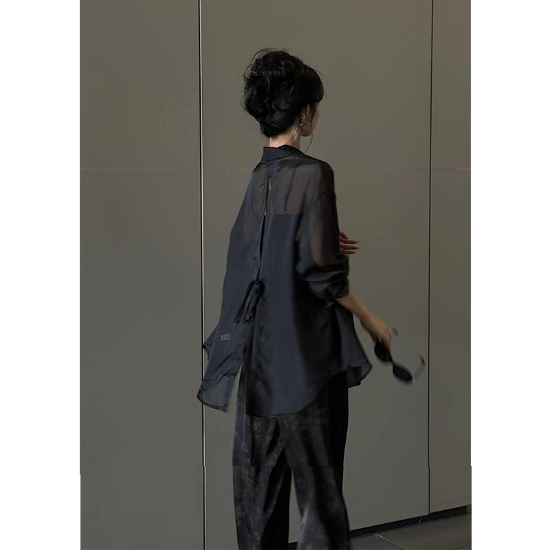 French-Style Back-Slit Sun Protection Shirt for Women in Summer, Paired with a Skirt, Worn as a Small Shawl, Cardigan, Breathable Sheer Blouse