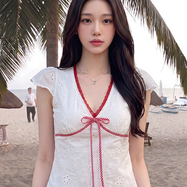 Red Spicy Girl Bow-Tie V-Neck Short-Sleeve T-Shirt for Women, Summer Design with Lace Trim, Waist-Cinching Top