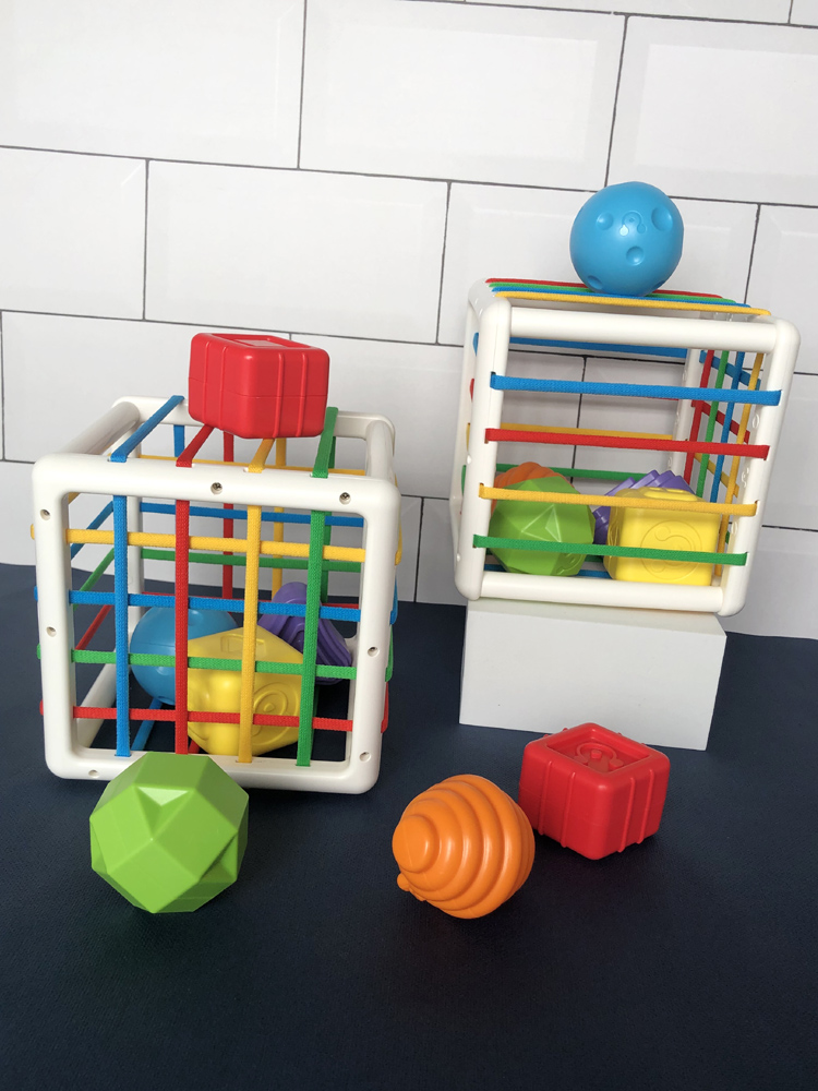 Baby children's toys early education puzzle baby grasp training rattle hand catch ball 9 months 1 year old 3 rainbow Sesele