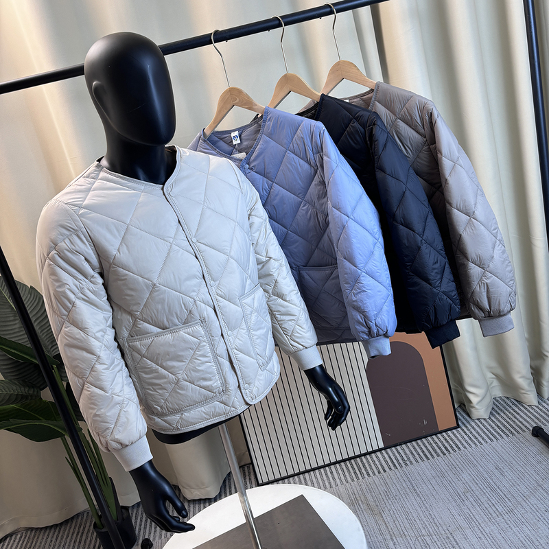 Japanese Style Simplicity! Lightweight and Fashionable Men's Winter Solid Color Versatile Diamond Quilted Collarless Layered Inner Cotton Jacket Trendy Japanese Style Simplicity! Lightweight and Fashionable Men's Winter Solid Color Versatile Diamond Quilted Collarless Layered Inner Cotton Jacket Trendy