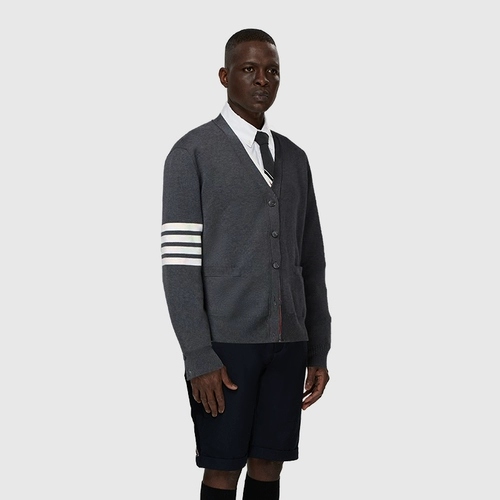 Классический кардиган, трикотажный демисезонный свитер, утепленный лонгслив, куртка подходит для мужчин и женщин для влюбленных, официальный продукт, V-образный вырез, облегающий крой