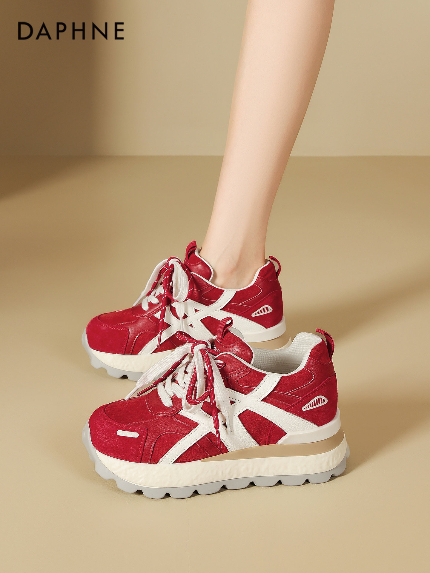 Daphne Thick-Soled Height-Increasing Red Training Shoes for Women, 2026 Spring New Thick-Soled Popular Sports Casual Women's Shoes