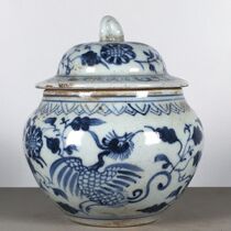 The late Qing Dynasty and the Republic of China period blue and white phoenix pattern lid jar complete collection of old porcelain antiques antiques old goods old goods ancient porcelain miscellaneous