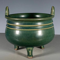 Antiques antiques second-hand goods old goods ancient porcelain miscellaneous Song and Yue kiln celadon three-legged and double-eared incense burners complete collection of old porcelain