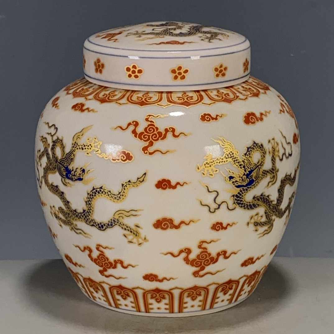 中国古美街 大明成化五彩人物壺