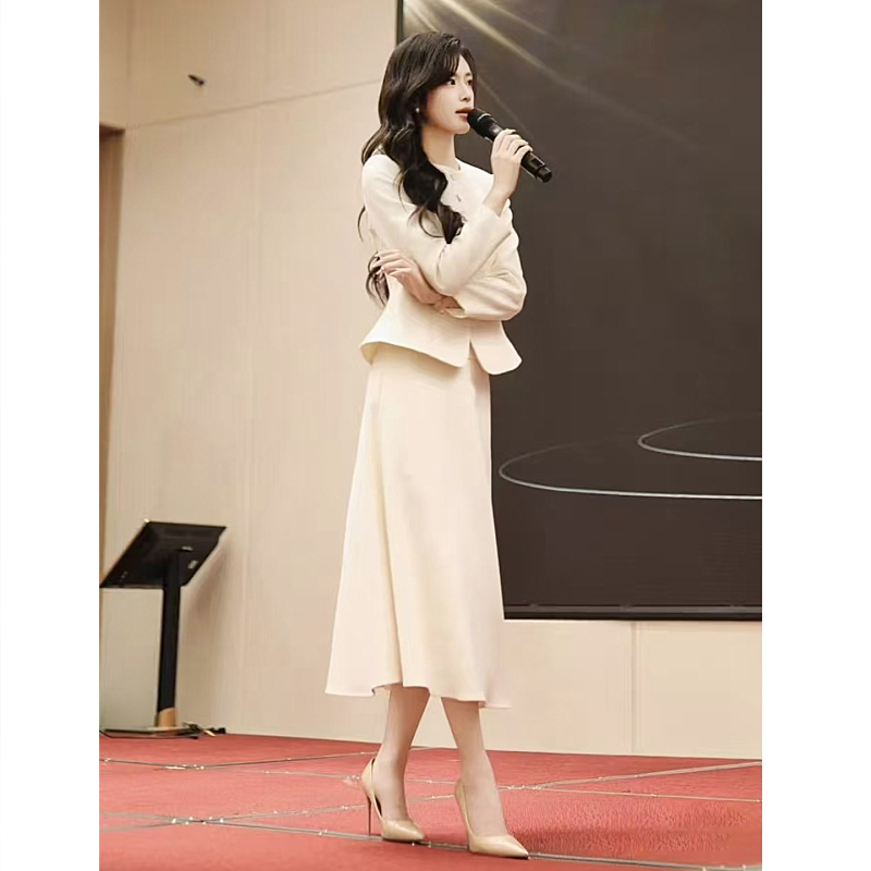 Off-White Suit Set for Women, Suitable for Broadcasting, Art Exams, Speech Competitions, Professional Attire, Teachers, Recording Hosts, and Skirt Suits