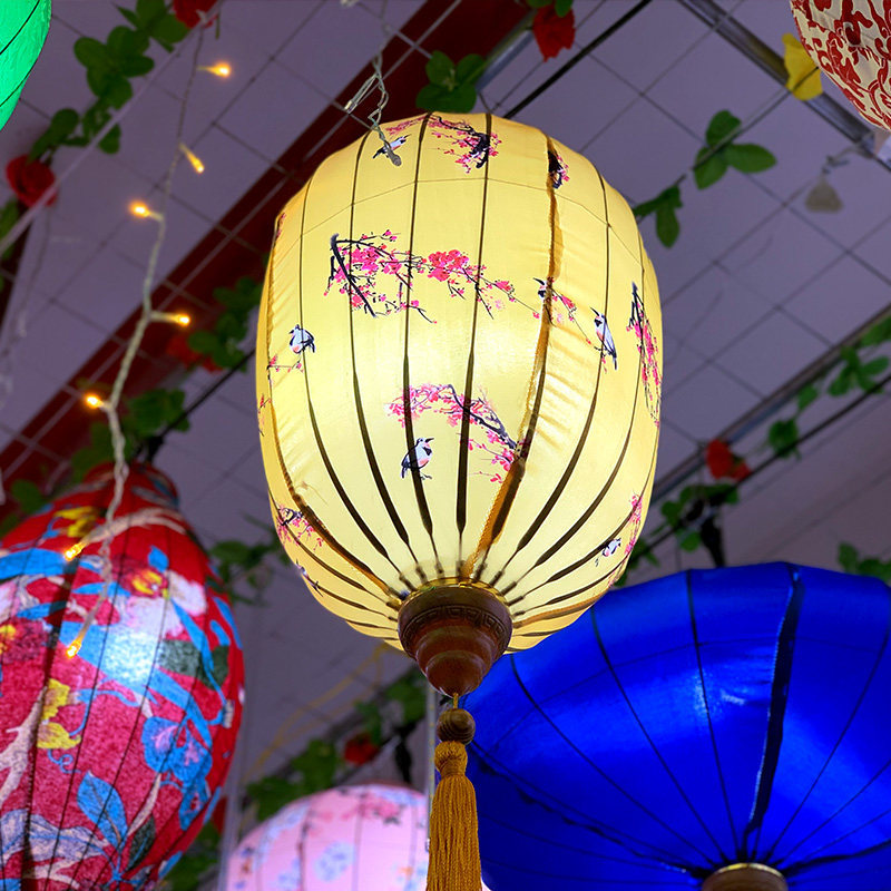 Mid-Autumn Antique Winter Melon Lantern Dark Flower Silk Cloth Balcony Waterproof Fabric Lantern Creative Scene Decoration Palace Lamp Ornament