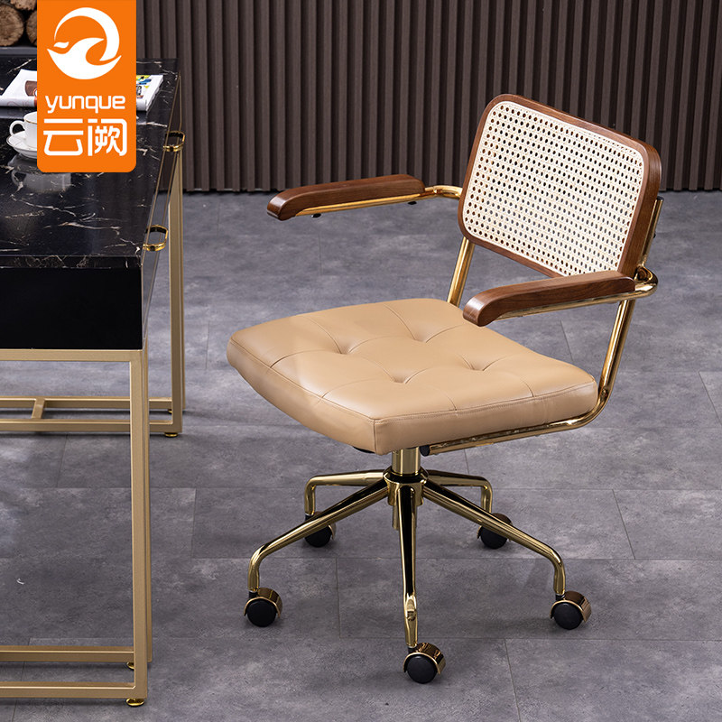 Light luxury leather computer chair home comfortable office chair sedentary rattan designer study bedroom desk swivel chair