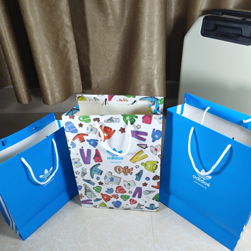 Ad Adidas Handbag Packaging Bag, Boutique Bag, Shopping Paper Bag, Gift Bag, White Cardboard Bag