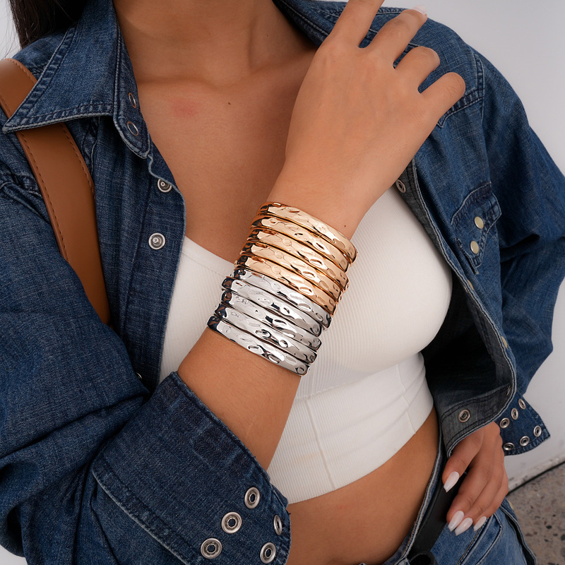 European and American Style Metal Glossy Open Bracelet Five-Piece Set, Unique Design, Simple and Fashionable Bracelet, Versatile and Elegant Jewelry