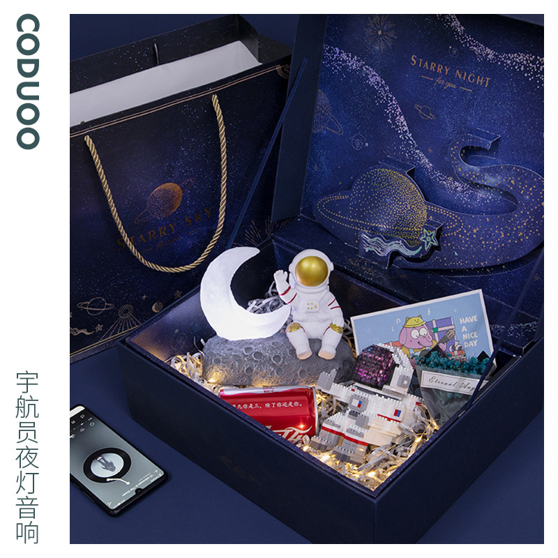 Comber Astronaut Astronaut Bluetooth Sound Computer Speaker New Home Heavy Low Sound Cannon Creative Desktop Mini Mini