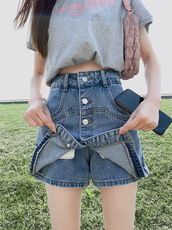 Loose High-Waisted Denim Shorts for Women, Summer 2024 New Style, Plus Size, Versatile, Slimming, Straight-Leg Pants Skirt Loose High-Waisted Denim Shorts for Women, Summer 2024 New Style, Plus Size, Versatile, Slimming, Straight-Leg Pants Skirt