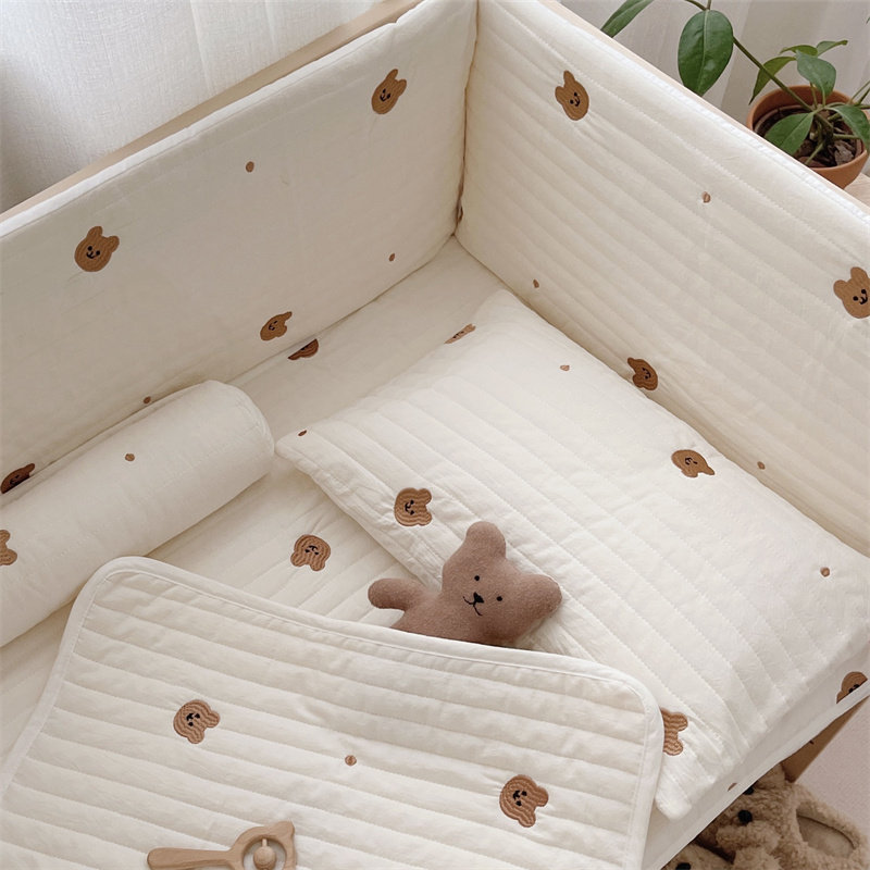 Crib bed surround soft bag anti-collision guardrail pure cotton ins wind quilted fabric children's baby stitching bed backrest