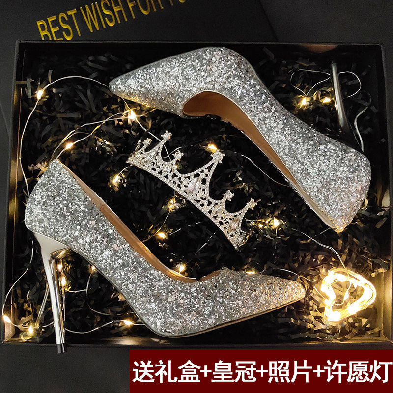 18-year-old coming-of-age girl high heels birthday gift 18-year-old fairy students with fine heels to send girlfriends girl crystal