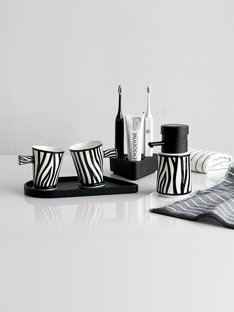 A pair of ins wind minimalist American gargle set family minimalist national fashion brush couple grade