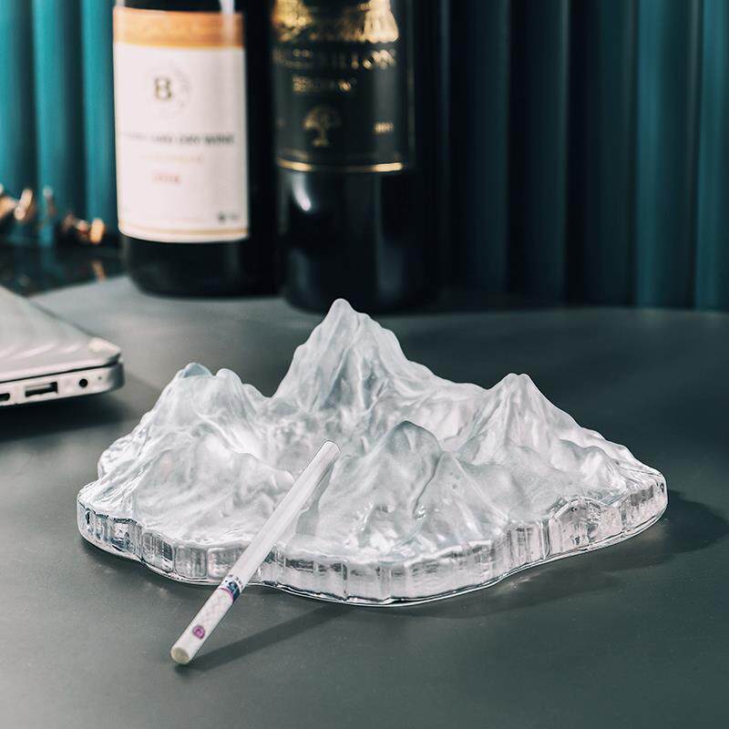 Light luxury snow mountain ashtray creative personality trend home living room 2021 anti-fly ash retro atmospheric ashtray ornaments
