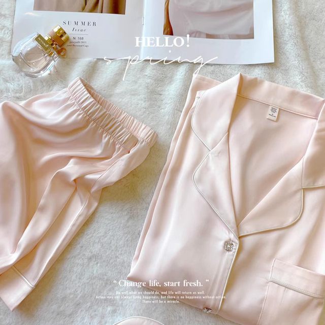 ins ice silk pajamas ແມ່ຍິງ summer ບາງໆ ແຂນສັ້ນ ລະດັບສູງ 2023 ອິນເຕີເນັດໃຫມ່ສະເຫຼີມສະຫຼອງຜ້າໄຫມເຮືອນໃສ່ຊຸດພາກຮຽນ spring