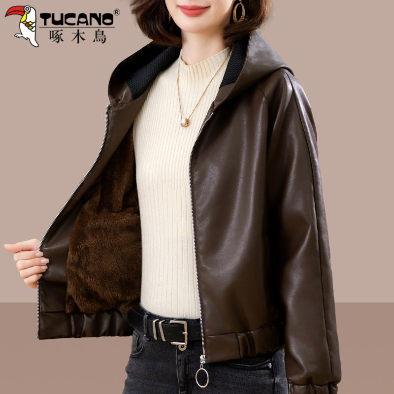 Woodpecker Hooded Leather Jacket for Women, Fleece-Lined, 2026 New Autumn and Winter Fashion, Age-Reducing Style, Winter Pu Leather Jacket for Moms