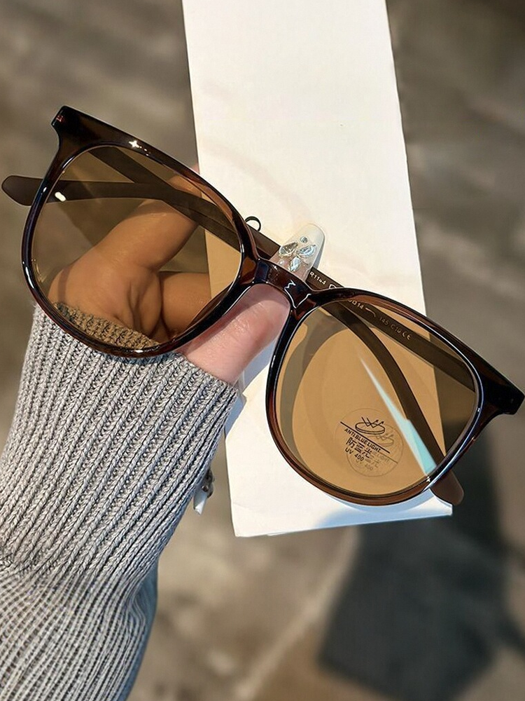 Ultra-Light Photochromic Cold Tea-Colored Frame Women's Sunglasses Can Be Fitted with Prescription Lenses, Slimming, Anti-Blue Light, Eye-Protecting Sunglasses for Men