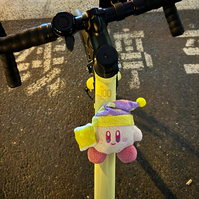 Kirby Road Bike Decoration Doll Mountain Bike Decoration Figurine Car Hanging Ornament