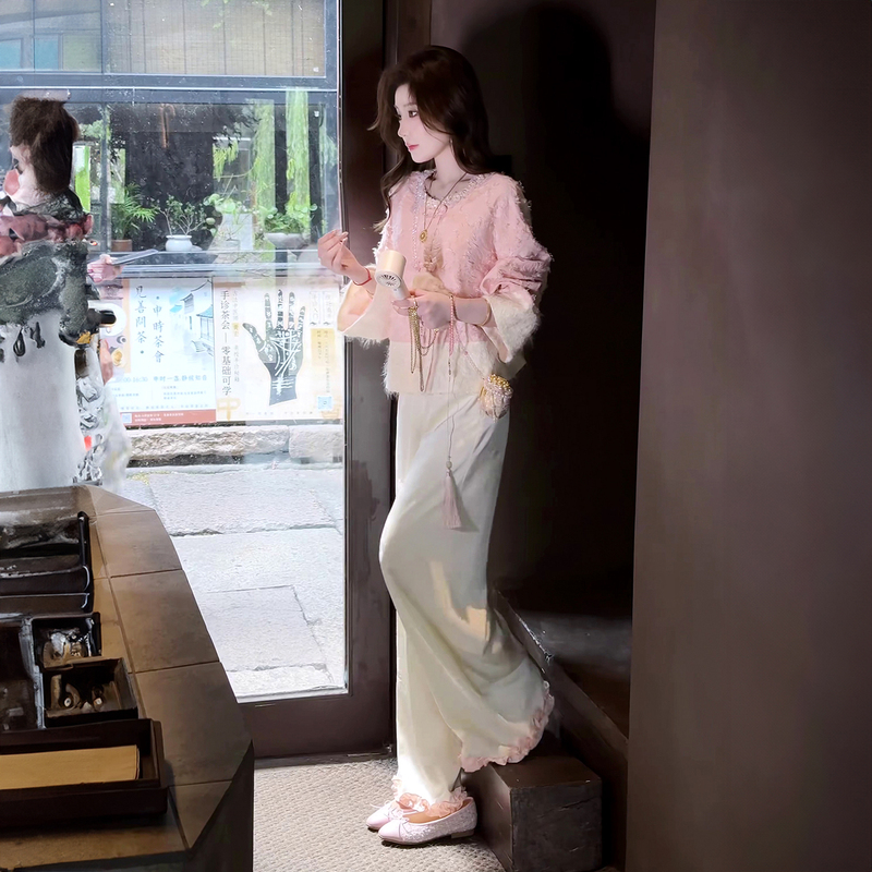 New Chinese-Style Fashion Set 2026 Autumn New Waist-Cinching Slimming Top and White Wide-Leg Pants Two-Piece Set