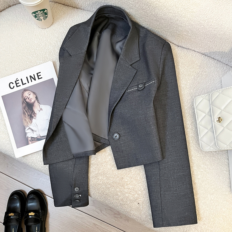 Gray Vintage Blazer for Petite Women, 2026 Autumn New Fashion, Stylish and High-End Short Casual Suit