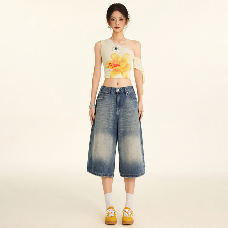 Kazalin Vintage Washed Cropped Wide-Leg Pants for Women, American-Style Distressed Faded High-Waisted Loose Streetwear Versatile Jeans Kazalin Vintage Washed Cropped Wide-Leg Pants for Women, American-Style Distressed Faded High-Waisted Loose Streetwear Versatile Jeans