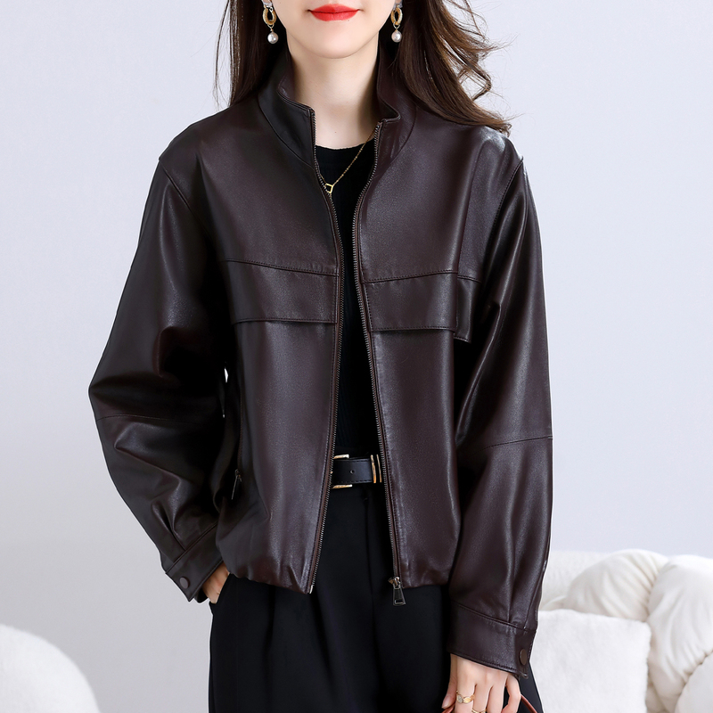 Haining Genuine Leather Jacket for Women 2026 Autumn New Style Vegetable-Tanned First-Layer Sheepskin Short Jacket for Petite Figures High-End Haining Genuine Leather Jacket for Women 2026 Autumn New Style Vegetable-Tanned First-Layer Sheepskin Short Jacket for Petite Figures High-End