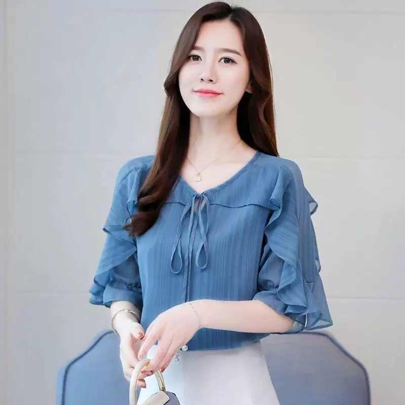 Летняя блуза из шифона дизайна, корейский стиль, оверсайз, slim fit, вырез, тренд сезона, с коротким рукавом