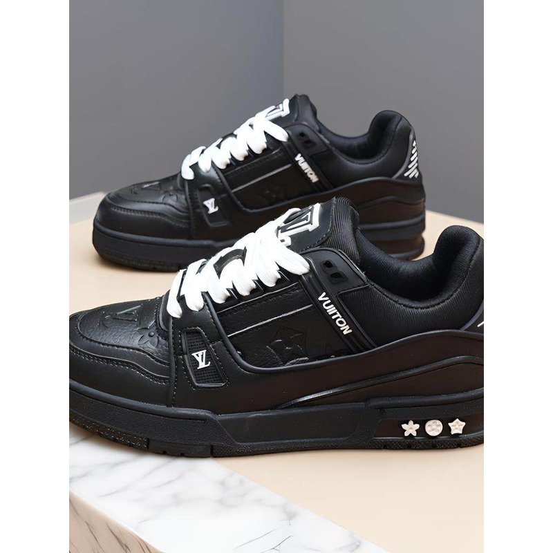 Hong Kong Luxury Brand Trainer Sneakers for Men and Women, High-End Replica Black and White Warrior Sports Shoes from Putian