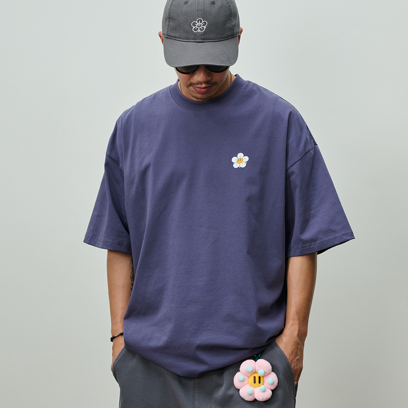 Broshood X Joeng Whonose Collaboration Series Solona Cool Suede Ink Print Short-Sleeve T-Shirt Broshood X Joeng Whonose Collaboration Series Solona Cool Suede Ink Print Short-Sleeve T-Shirt